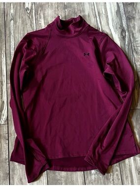 Under Armour Women's red Mock Neck long-sleeved top